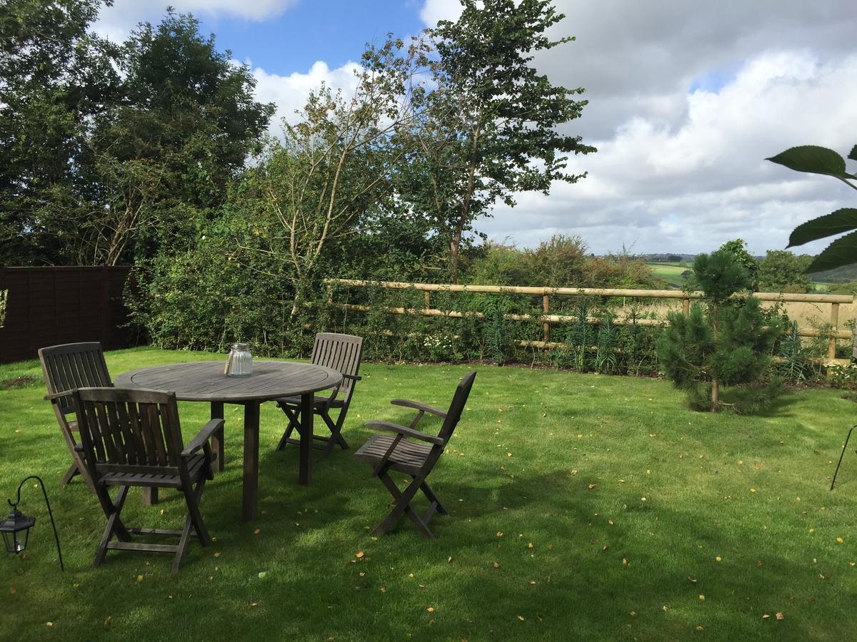 West Tyning Bed and Breakfast Bitton Exteriör bild