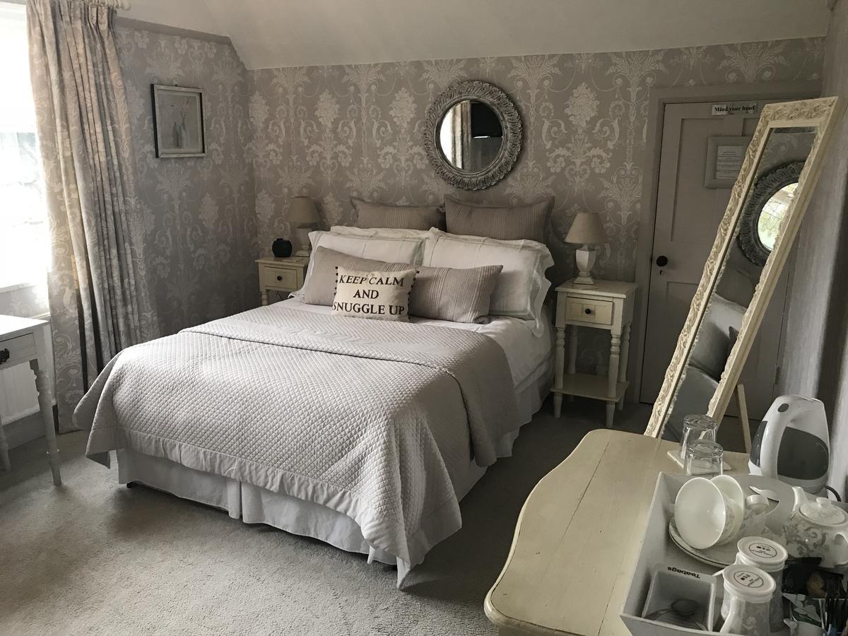West Tyning Bed and Breakfast Bitton Exteriör bild